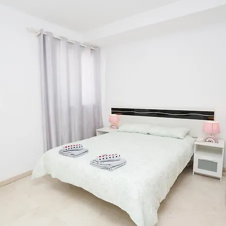 Semesterbostad Masvacation Hr, 4room, Terrace, Parking